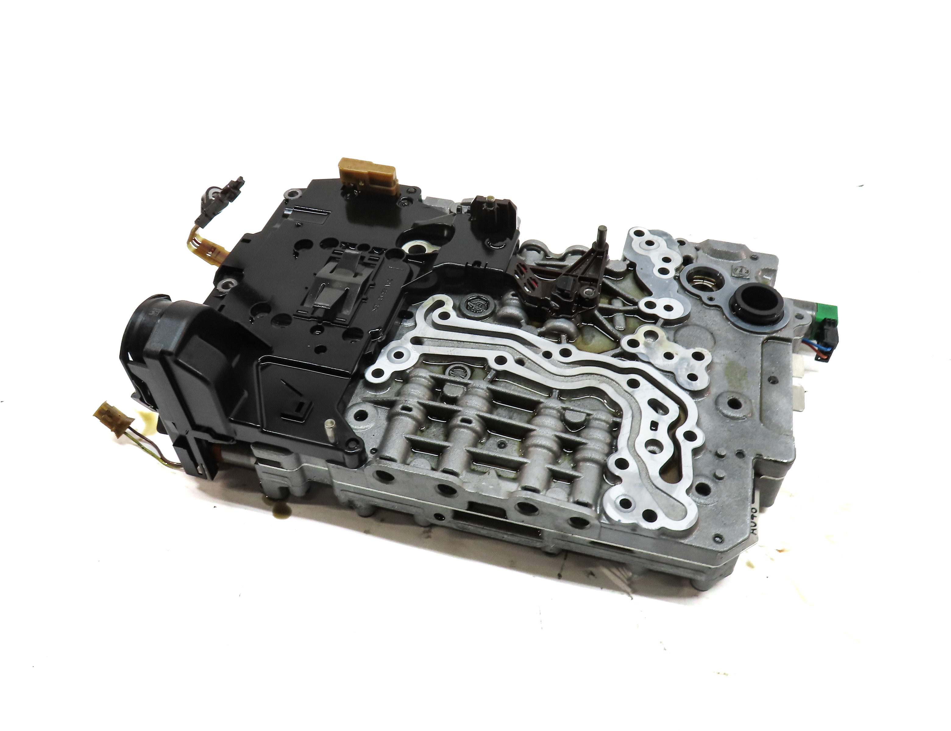 14-17 BMW 535i GT F10 AWD 8-SPEED 8HP45 AUTOMATIC TRANSMISSION VALVE BODY — exact item pictured